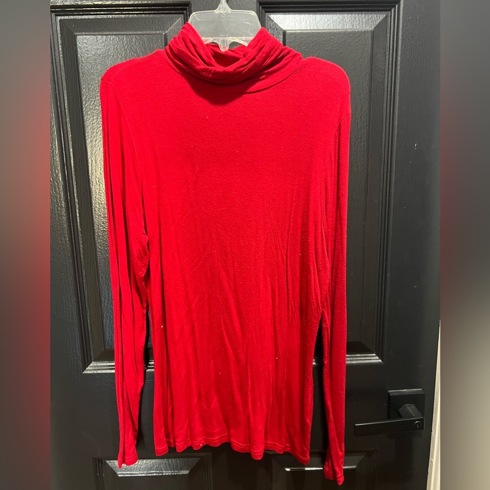 Dress Barn Turtle Neck Size M.